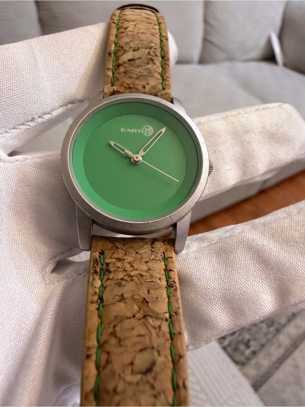 Earth Women's Eco Watch 31mm Green Dial Natural Cork Leather Quartz Like New